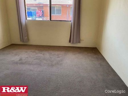 Neat & Tidy Unit - walk to all amenties - Photo 4