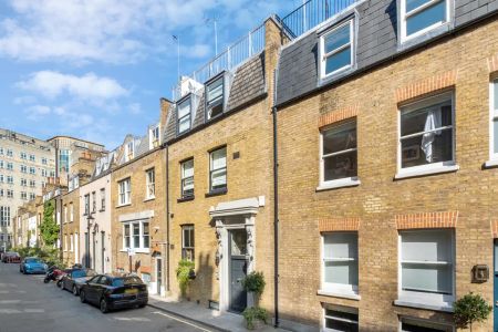 2 bedroom flat in Marylebone - Photo 2