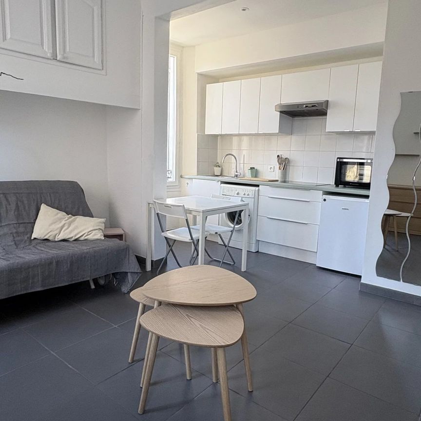 Location Appartement 1 pièce 22m² MARSEILLE 6ème - Photo 1