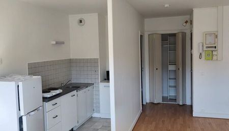 Appartement 1 pièces 29m2 REIMS 540 euros - Photo 4