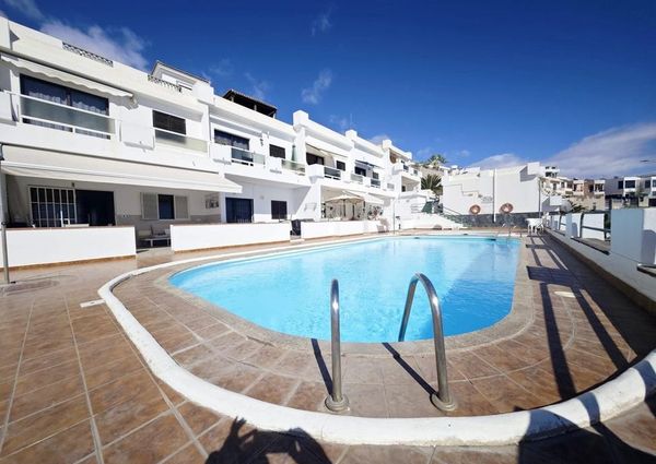 Puerto Rico, Canary Islands 35130