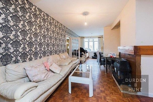 Brittain Road, Dagenham - Photo 1