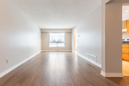 For Lease - 1176 Kelsey Court Unit# 18, Oakville, Ontario - Photo 2