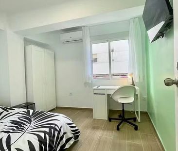 Calle Pelayo, Málaga, Andalusia 29009 - Photo 4