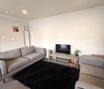 Cosy one-bedroom retreat - Photo 2