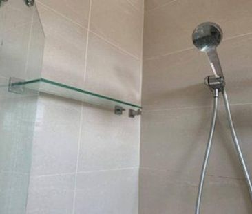 Large Light Filled Unit - 10 min walk to Chatswood Station - Photo 6