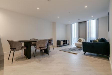 VISTA RIVER GARDENS, Trinity Way, Manchester - Photo 4