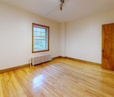 4825 Rue Chabot, Montréal (Le Plateau-Mont-Royal), QC H2H - Photo 4