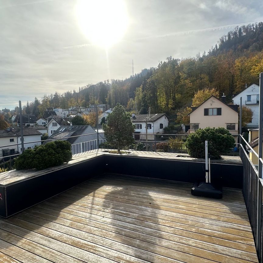 Living above the rooftops of Zurich Exclusive 2.5-room penthouse apartment with sunny terrace - Foto 1