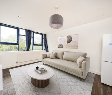 Worsley Bridge Road, SE26, London - Photo 1