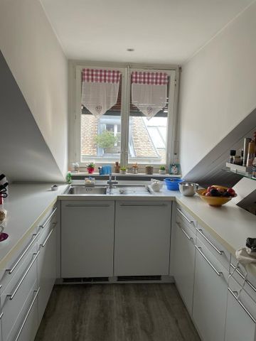 Charmant appartement sous les combles de 3 pièces au 4ème étage - Photo 4