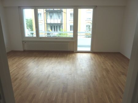 Moderne 1.5-Zimmerwohnung mit Balkon an top Lage - Foto 3