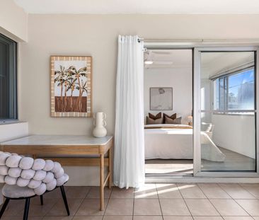 Modern Light-Filled Living with Space, Style & Comfort - Photo 4