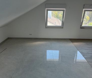 3 Zimmer- DG Wohnung im Erstbezug im Röttererberg KFW 55 Standard - Foto 1