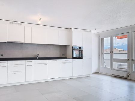Bel appartement lumineux de 3.5 pièces rénové au 4ème étage avec ascenseur - Foto 3