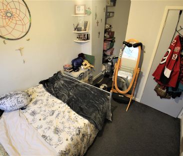 3 bedroom apartment to rent - Photo 3