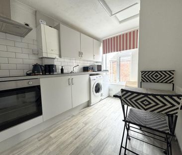 1 bedroom Flat To Let - Photo 1