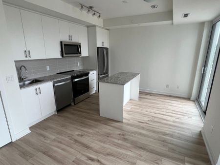 For Lease - 335 Wheat Boom Drive Unit# 809, Oakville, Ontario - Photo 3