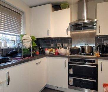 Bakery Close, Marks Gate, Romford, RM6 - Photo 4