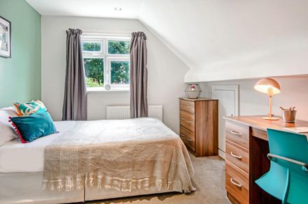 6 bedroom house to rent - Photo 2