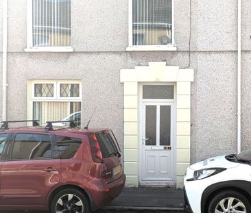 Gilbert Crescent, Llanelli, Carmarthenshire, SA15 3RB - Photo 5