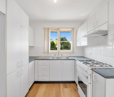 Charming Family Home in Karabar - Photo 1