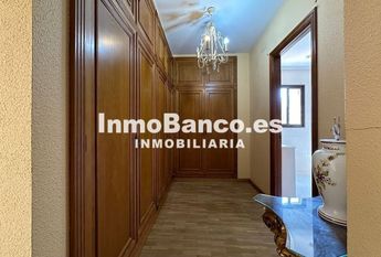 Luxury Villa for rent in Chiva, Spain