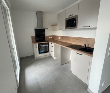 Location Appartement 3 pièces 64m² DECINES CHARPIEU 69150 - Photo 3