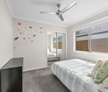 14 Bearsden Street, Spring Mountain, Qld 4300 - Photo 2