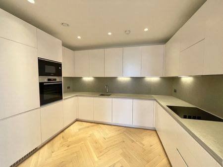 3 Bed Flat, Baddiel House, NW10 - Photo 5