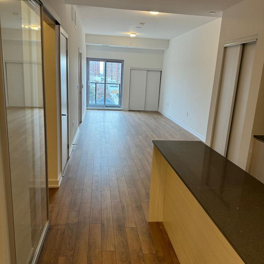 For Lease - 2433 Dufferin Street Unit# 702, Toronto, Ontario - Photo 1