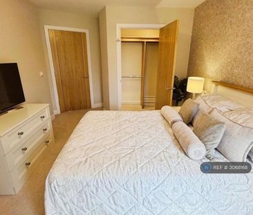 1 bedroom flat to rent - Photo 5