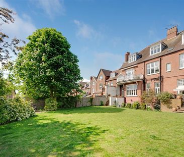 Crediton Hill, West Hampstead, London - Photo 3