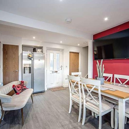 Great Aldens, Bedford, Bedfordshire, MK41 - Photo 1