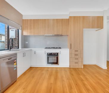 24 Mawson Street, Mickleham VIC 3064 - Photo 4