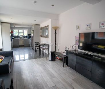 Wokingham Road, Reading, Berkshire, RG6 1JL- Room 7 - Photo 5