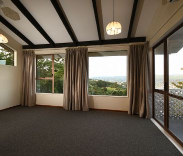 Charming 3BR Townhouse in Normandale! - Photo 3