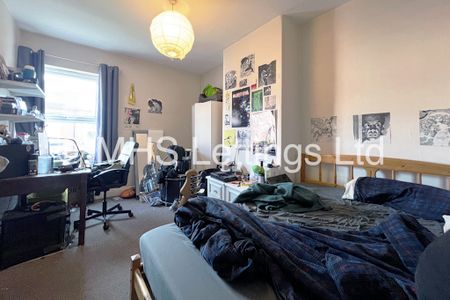 4 Bedroom Mid Terraced House for rent in Spring Grove View - Photo 5