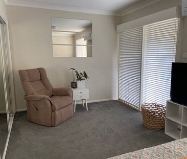 Hamilton South - Photo 4