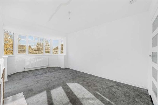 Queens Keep, Twickenham, TW1 - Photo 1