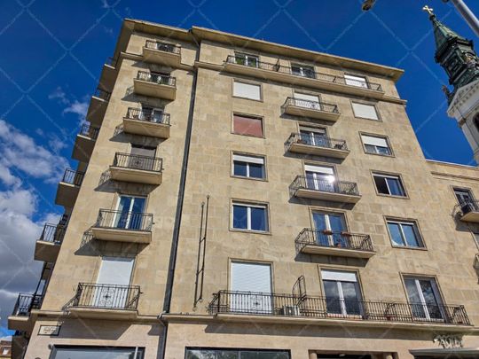 Petőfi square Duna panorama | Property for Long Term Rent in Budapest - Photo 1