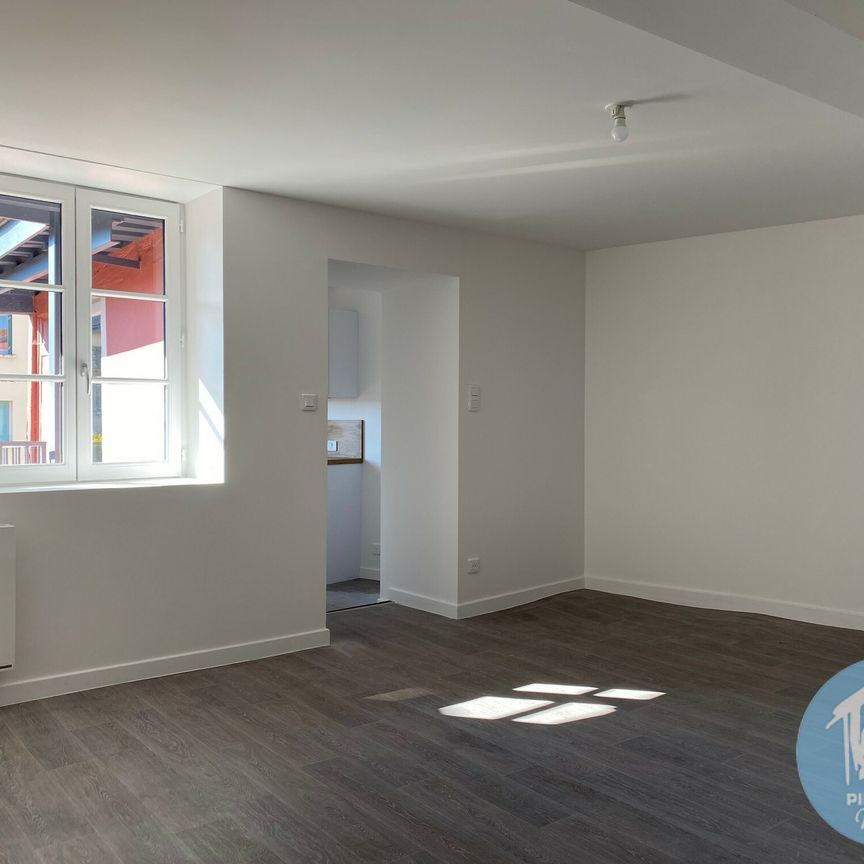 Location Appartement 3 pièces 57m² TARARE 69170 - Photo 1