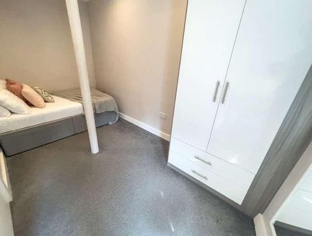 Clarence Street, L3 - Photo 3