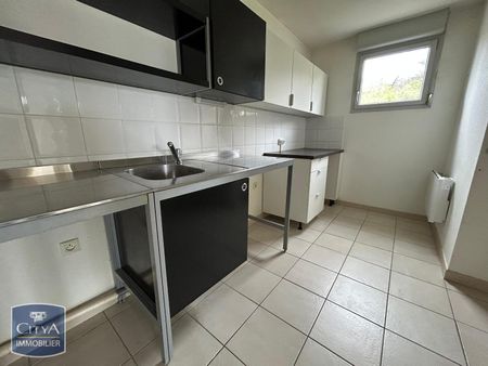 Location Appartement 3 pièces 65m² AUBENAS 07200 - Photo 2