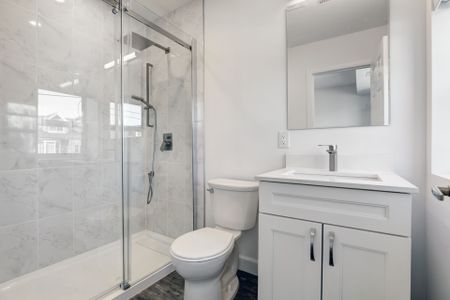 For Lease - 620 Bathurst Street Unit# B, Toronto, Ontario - Photo 2