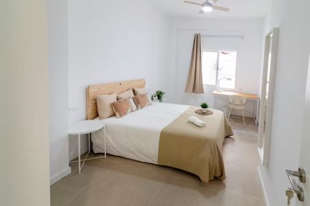 Carrer de l'Escultor Josep Capuz, Valencia, Valencian Community 46004 - Foto 4