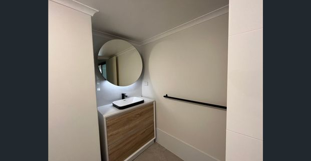 GROUND-FLOOR LIVING IN THE HEART OF HIGHGATE - Photo 1