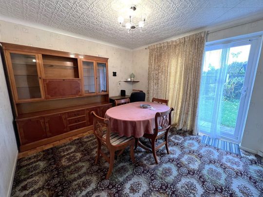 Sundon Road, Dunstable, Bedfordshire - Photo 1