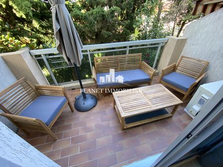 LOCATION GOLFE JUAN STUDIO MEUBLE A L'ANNEE AVEC PARKING - Photo 2