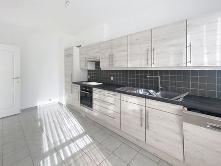 Appartement met 2 kamers en dubbele garage - Photo 3